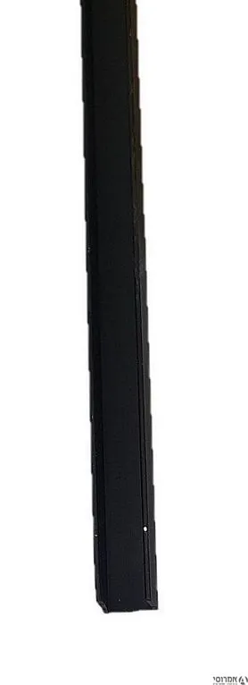 סף ניתוק אלומיניום U 10*10*10 [יחידה 3 מטר] בגוון שחור