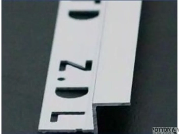 סף פרופיל ניתוק Z לתקרה גבס STR גוון לבן 25 מ"מ [יחידה 3 מטר]