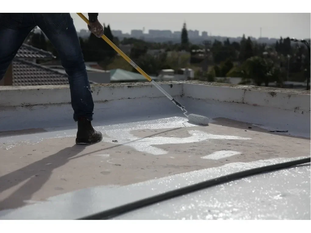 חומר סיליקוני לאיטום גגות בלאק ג'ק 120 (עמיד במים עומדים) סאן דק - גלון