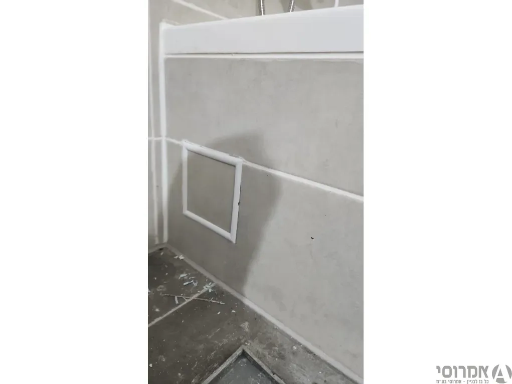 פתח ביקורת דקורקטיבי לקיר מידות 15*15-מותאם לקרמיקה גוון אפור